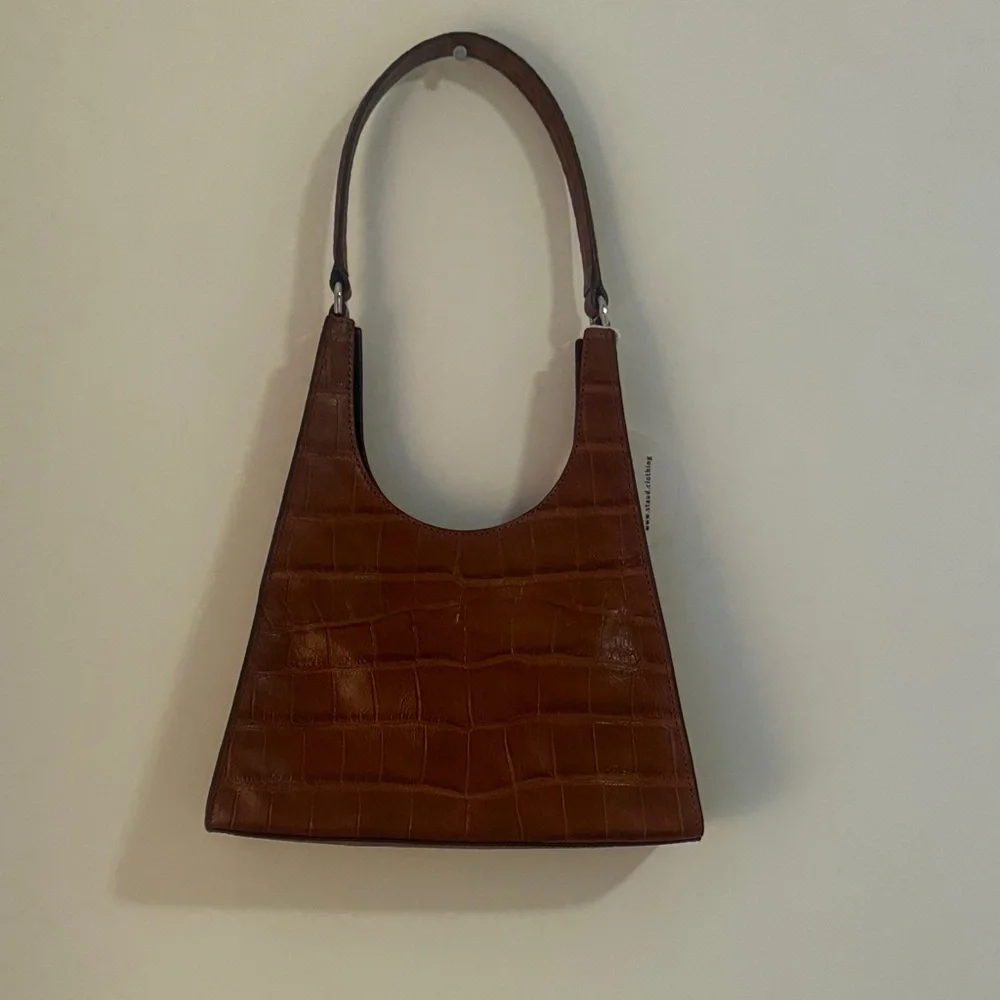 NWT STAUD Rey Brown Croc-Embossed leather Shoulder Bag - Picture 2 of 4